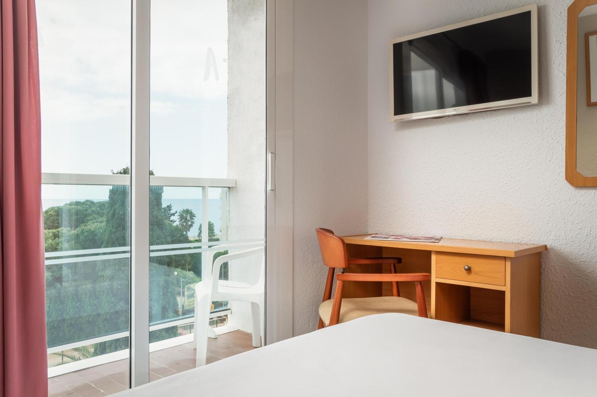 Hotel Cartago Nova By Alegria 3*